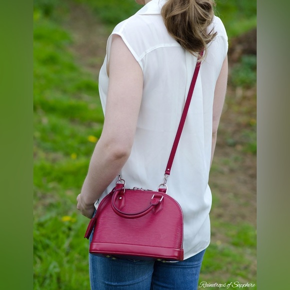 Pink Louis Vuitton Alma BB - Picture 9 of 10